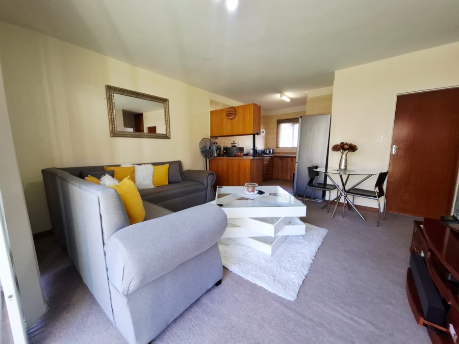 2 Bedroom Property for Sale in Langenhovenpark Free State